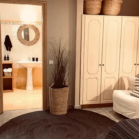 Kipos-ss Residences *