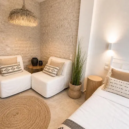 Kipos-ss Residences *