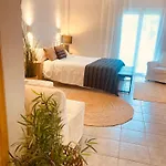 Kipos-ss Residences *